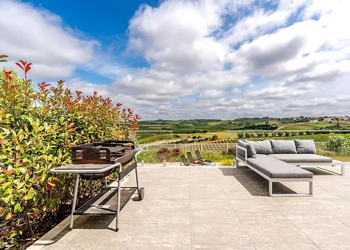 Adao Lobo בית נופש *